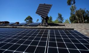 GLAUCO DINIZ DUARTE - Brasil aumenta investimentos para a geração de energia solar