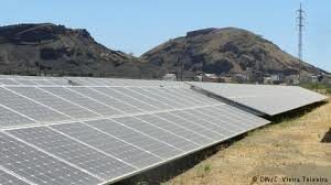 GLAUCO DINIZ DUARTE - Moçambique: Central de energia solar começa a ser construída em maio